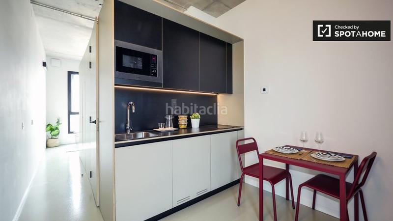 Foto f98b960f-7c05-4252-b86f-7a761a221a94. Location appartement avec chauffage dans Port Badalona