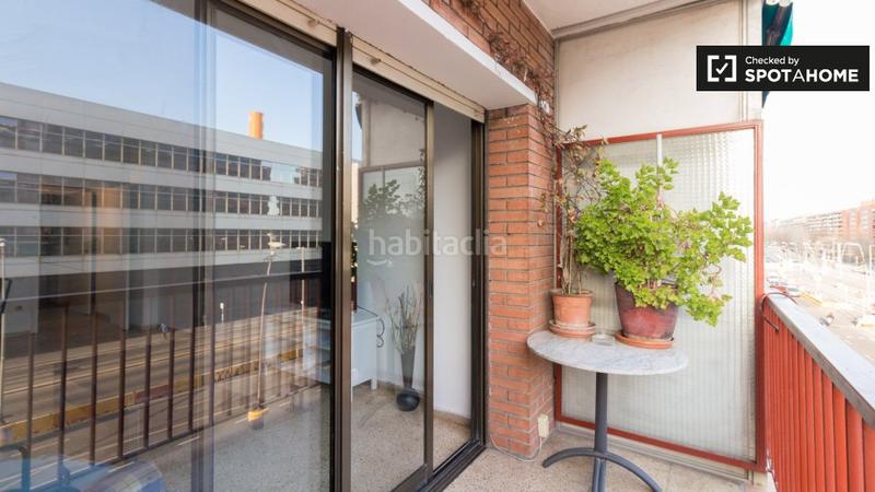Foto 98379278-b8d4-41f9-ae3c-b16378cd33b6. Location appartement avec chauffage dans El Clot Barcelona
