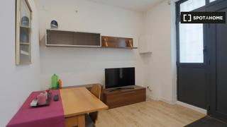 Rent Flat in Baix Guinardó. Piso de 1 habitación en alquiler en el baix guinardó, barcelona