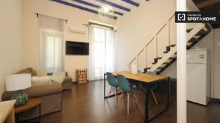 Lloguer Pis a Gòtic. Amplio estudio con balcón en alquiler, gótico, barcelona