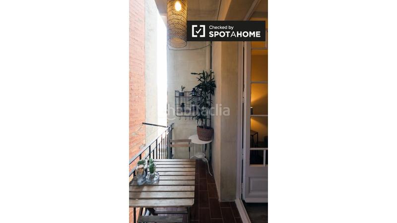 Foto 2ff9bc13-bde8-4439-b432-4e38d3a4499d. Alquiler piso apartamento de 1 dormitorio en alquiler en la sagrada familia en Barcelona