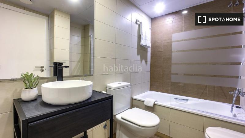 Foto f6ae9a37-4da1-4802-9481-687c898f2e7e. Rent flat with heating in Collblanc Hospitalet de Llobregat (L´)