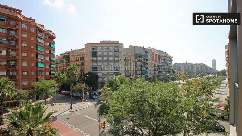 Foto e6a84180-d382-4602-b3f6-c435403e9712. Alquiler piso apartamento de 3 dormitorios en alquiler en el eixample, en Barcelona