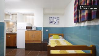 Location Appartement à La Torrassa. Estudio en alquiler en la torrassa, barcelona