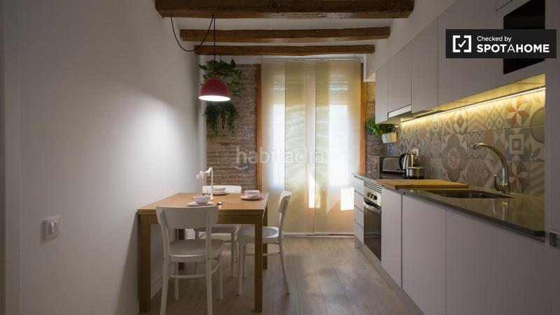 Foto 3bbd00a7-0248-467c-87c2-dfda0ec79728. Affitto appartamento con riscaldamento in Raval Barcelona