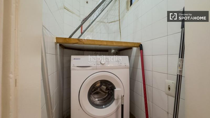 Foto 21d59b79-74a1-472e-8e78-86d8524304db. Alquiler piso  en alquiler en piso de 3 habitaciones en barri Gòtic en Barcelona