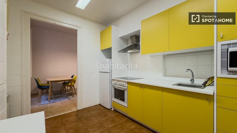 Foto 2313ea7e-787c-4ac4-8635-4dede2e2d802. Alquiler piso  en alquiler en piso de 3 habitaciones en barri Gòtic en Barcelona