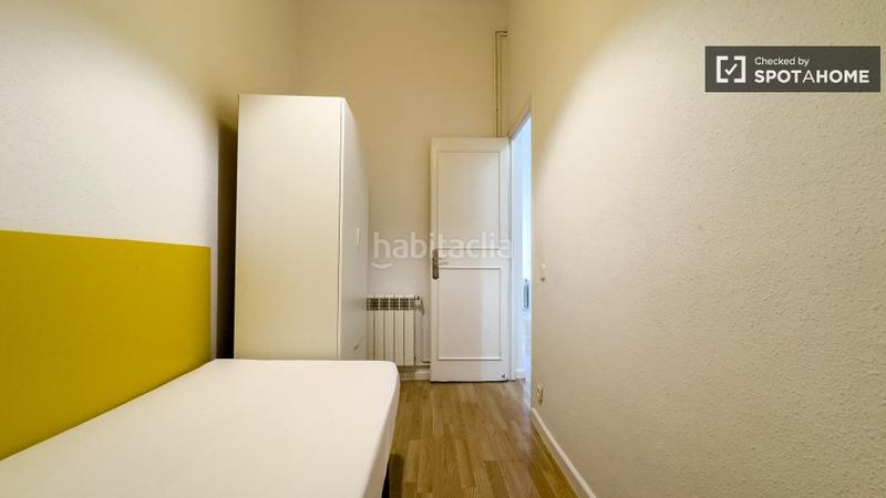 Foto 94fdf2eb-0bb3-4270-b2e8-9020994474d9. Alquiler piso  en alquiler en piso de 3 habitaciones en barri Gòtic en Barcelona