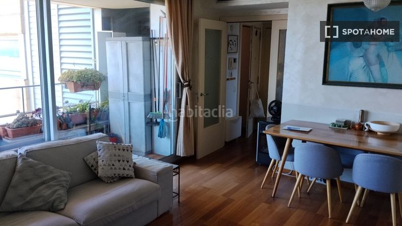 Foto dd2d113f-7ec7-465c-825e-5cdd45a4b6b7. Miete etagenwohnung mit heizung in Port Forum Sant Adrià de Besòs
