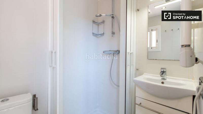 Foto 532b7beb-c6b2-4443-b96c-0a5517c56944. Alquiler piso  de 4 habitaciones en alquiler en sant pere, en Barcelona