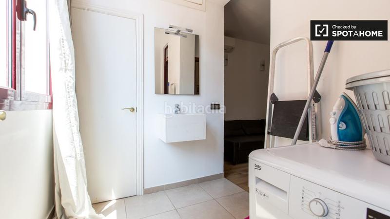 Foto cd4b698e-5f2d-4f69-bf6b-ec87a1f885db. Alquiler piso  de 4 habitaciones en alquiler en sant pere, en Barcelona
