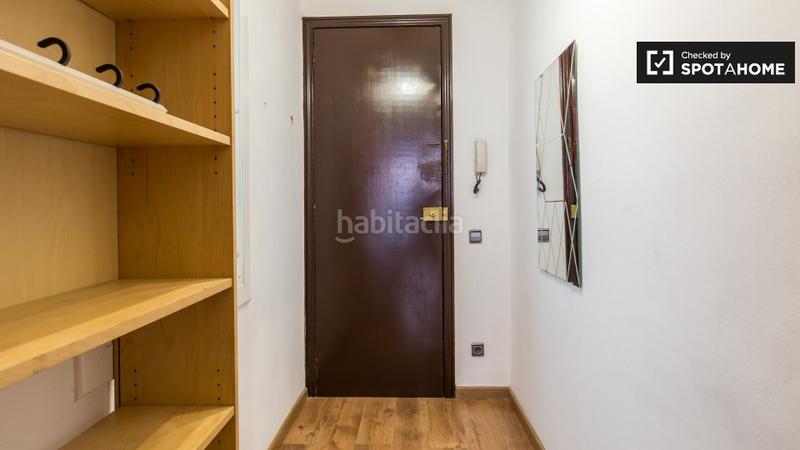 Foto d1f54cd0-8050-4349-a645-e93d185ed3d7. Alquiler piso  de 4 habitaciones en alquiler en sant pere, en Barcelona