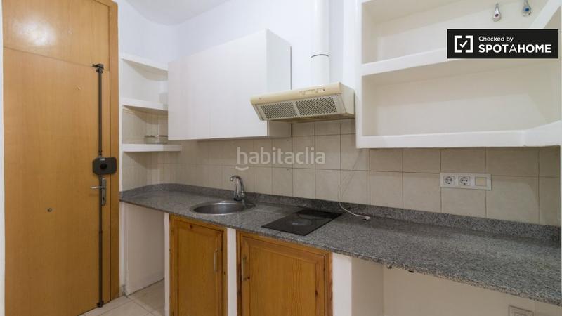 Foto 43aa2cd5-71ba-4be7-8d71-77fddf38c6bd. Miete etagenwohnung mit heizung in Raval Barcelona