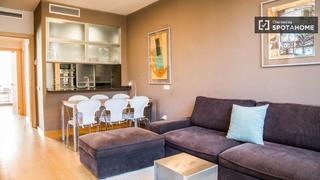 Alquiler Piso en Fort Pienc. Apartamento de 3 dormitorios en alquiler en la dreta de leixampl