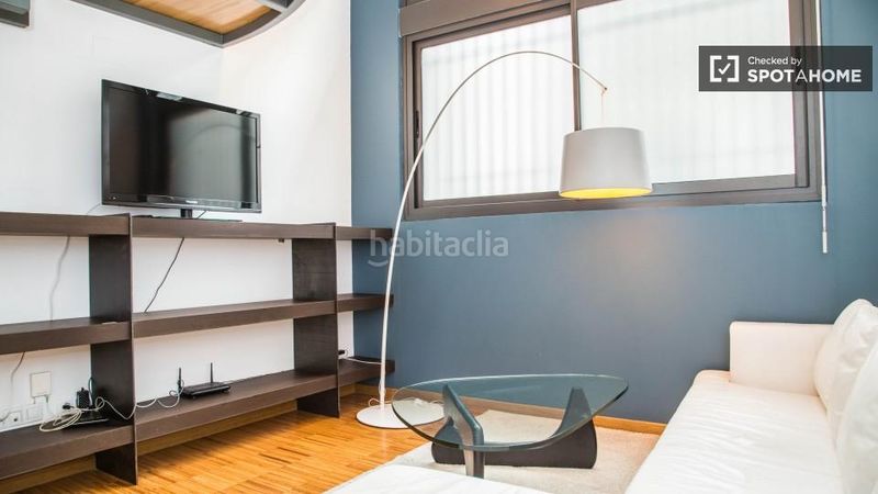 Foto 0441e18f-c953-43a0-ac6e-fb639db97362. Rent flat with heating in Putget - Farró Barcelona