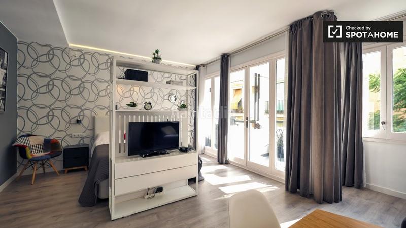 Foto 8e4e9347-f92f-407e-b058-3bddb1d91bea. Alquiler piso elegante estudio en alquiler en Poblenou, en Barcelona