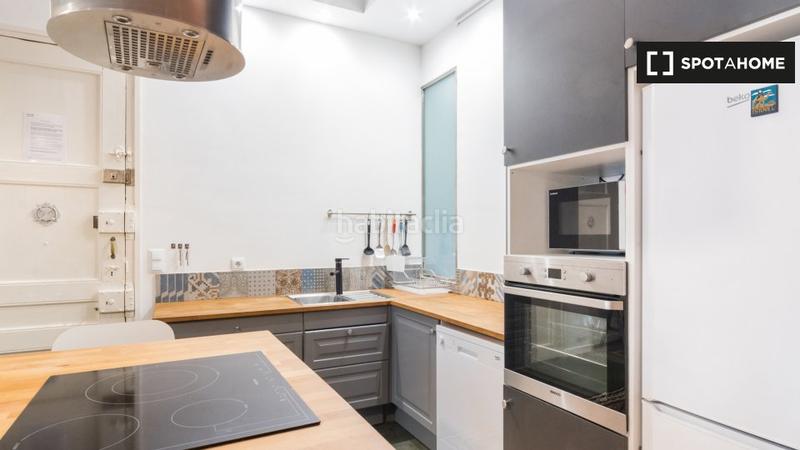 Foto f2d94112-b2ca-4ad0-8806-d0bd16acd7f7. Rent flat with heating in L´Antiga Esquerra de l´Eixample Barcelona