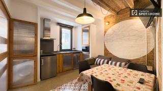 Location Appartement à El Poble Sec - Parc de Montjuïc. Piso en alquiler de 2 habitaciones en el poblesec, barcelona