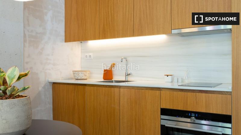 Foto 7d0497e8-e628-4a5a-9748-0806c9a11257. Alquiler piso estudio amueblado en un coliving en Barcelona