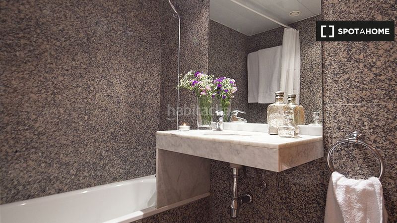 Foto a7142beb-0070-4c06-b932-252316f95455. Rent flat with heating in Putget - Farró Barcelona