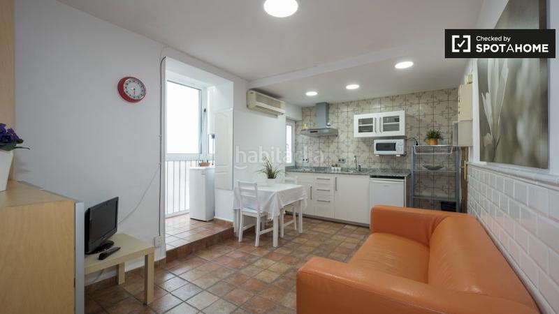 Foto 9720a703-cb82-471f-a662-2997e08044de. Miete etagenwohnung mit heizung in Gòtic Barcelona