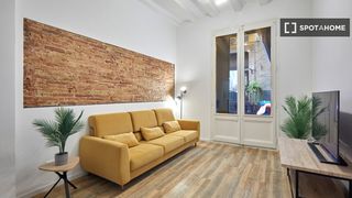 Lloguer Pis a St. Pere - Sta. Caterina - El Born. Apartamento de 2 dormitorios en alquiler en barcelona