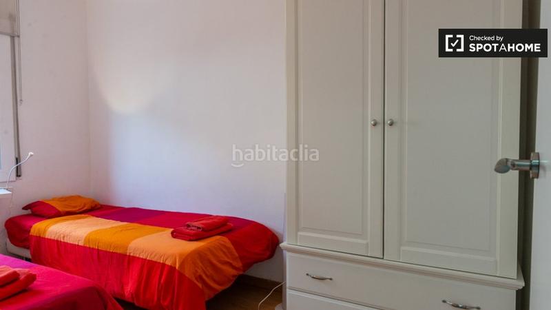 Foto 666c8908-ed4a-4ea1-be2e-41600da9d7d6. Miete etagenwohnung mit heizung in Turó de la Peira Barcelona