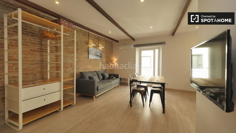 Foto 8b7c8a98-2f91-411e-a8d9-29e1ac42ff0b. Alquiler piso estudio en alquiler en el Raval, en Barcelona