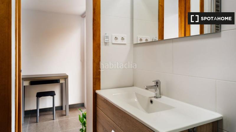 Foto 8d13999c-4cc5-43fa-97e0-536c81219265. Location appartement avec chauffage dans Barceloneta Barcelona