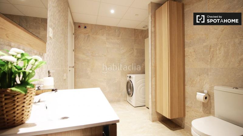 Foto c8c74020-f206-4415-bebe-d74540818b23. Alquiler piso apartamento de 2 dormitorios en alquiler en poblenou, en Barcelona