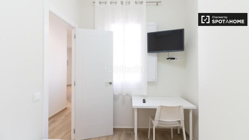 Foto 219a6734-d3cf-45b8-b421-d065fb3b98dc. Location appartement avec chauffage dans La Sagrera Barcelona