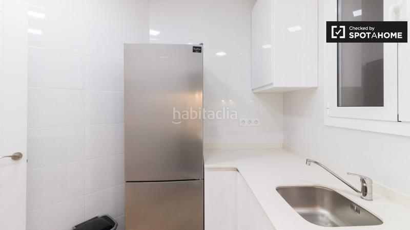 Foto f66a5d1b-097a-4bf5-bdbe-bfbad9ff7c75. Location appartement avec chauffage dans La Sagrera Barcelona