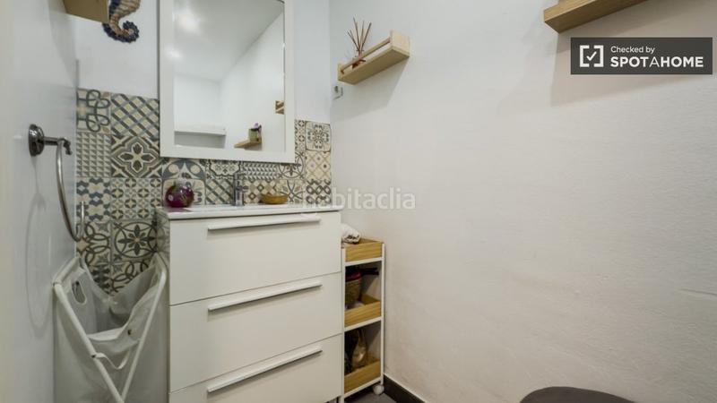 Foto dc6af24f-5865-4da3-9216-7792825f3058. Alquiler piso estudio en alquiler en vallcarca i els penitents, en Barcelona