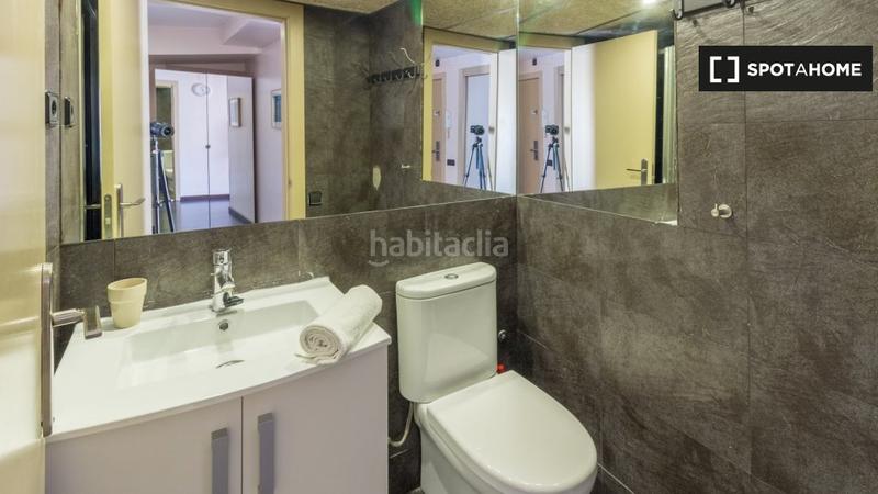 Foto 7e7ec96d-d7ad-4087-9905-874118b64a0f. Lloguer pis amb calefacció a Raval Barcelona