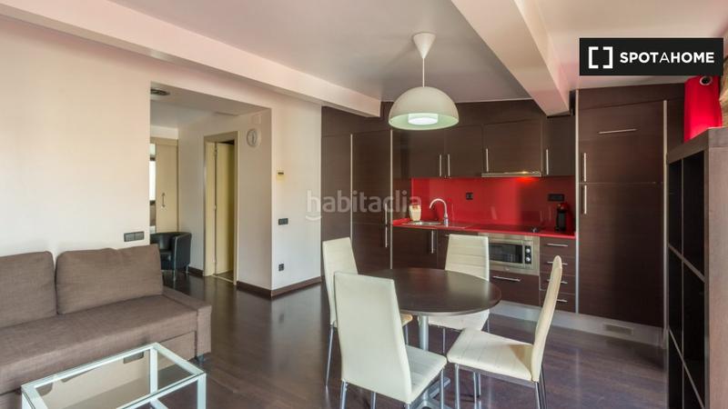 Foto 797eebb7-efb2-4e14-bd0a-348a81e57349. Miete etagenwohnung mit heizung in Raval Barcelona