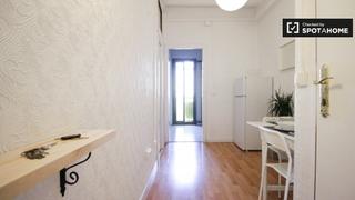 Lloguer Pis a Sant Antoni. Apartamento de 2 dormitorios en alquiler en eixample esquerra