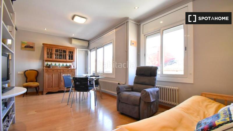 Foto 1d5fab66-47a3-4ab4-8006-a53945211870. Location appartement avec chauffage dans Barri del Centre Terrassa