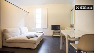 Lloguer Pis a St. Pere - Sta. Caterina - El Born. Apartamento de 2 dormitorios en alquiler en el born, barcelona