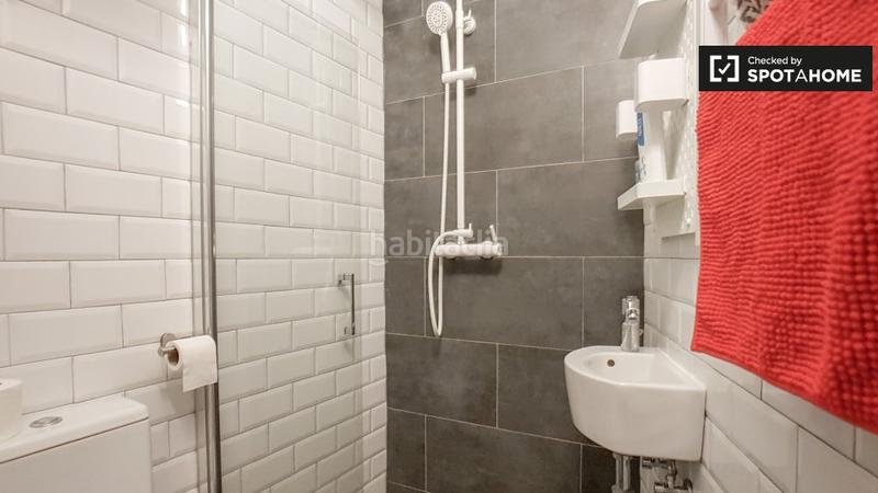 Foto 739d7304-cc31-49fc-a312-c88d9f43568c. Alquiler piso apartamento de 2 habitaciones en Sants, en Barcelona