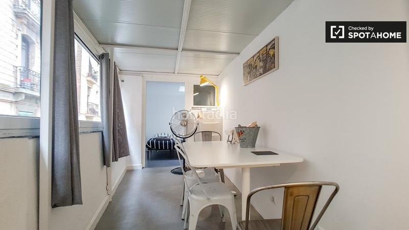 Foto 25aa2861-2f68-472b-afbe-1a616156f06c. Rent flat with heating in Sants Barcelona