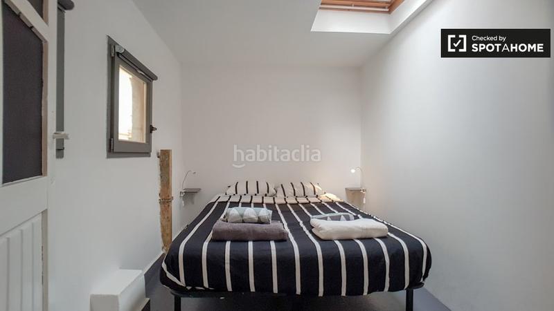 Foto 616efcad-1e6c-4f4c-b4f0-1b38de7d15b7. Rent flat with heating in Sants Barcelona