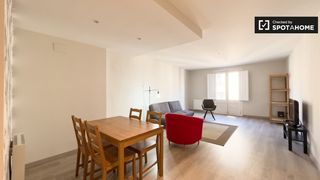 Rent Flat in Raval. Piso de 2 habitaciones en alquiler en el gótico, barcelona