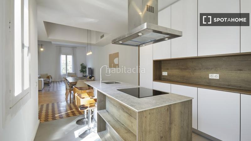 Foto 5b1b8b4f-d1f2-4981-87de-dedfaaff7523. Alquiler piso apartamento de 3 dormitorios en alquiler en el barri gotic, en Barcelona