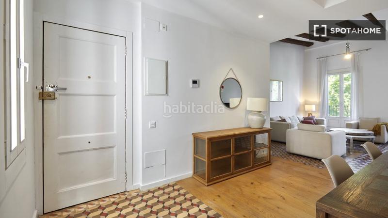 Foto f2c83b1e-7df6-46f4-b768-802c686f457c. Alquiler piso apartamento de 3 dormitorios en alquiler en el barri gotic, en Barcelona