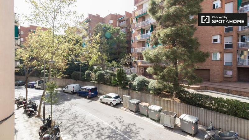 Foto a1e8a6b3-2b15-42a3-ab26-323fe97b3c3e. Lloguer pis amb calefacció a El Coll Barcelona