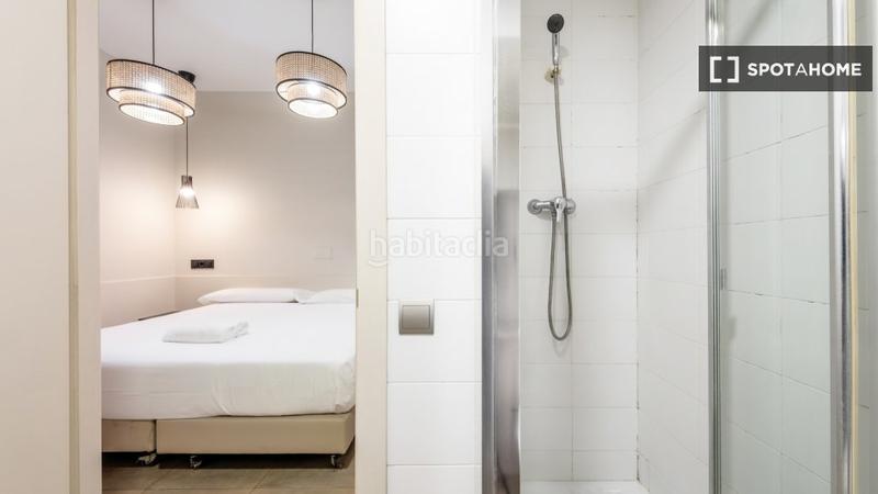 Foto 5b4b8141-97a6-4404-bc05-ce4fdc2c1a0b. Rent flat with heating in Sants Barcelona