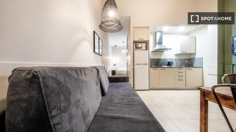 Foto e22f9c6b-768f-421c-992f-4914cbfb3e9e. Rent flat with heating in Sants Barcelona