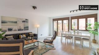 Location Appartement à Raval. Piso de 3 habitaciones en el raval, barcelona.