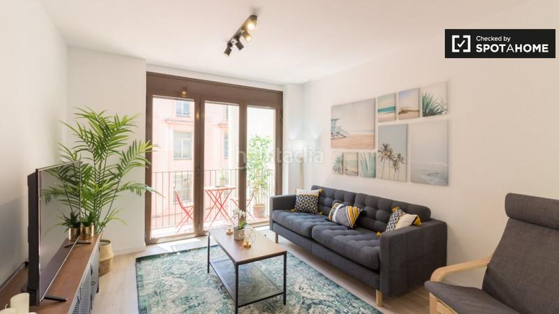 Foto ae944c6d-db3e-43ed-bc47-12f5e80fc99f. Alquiler piso  de 3 habitaciones en alquiler en el Raval, en Barcelona