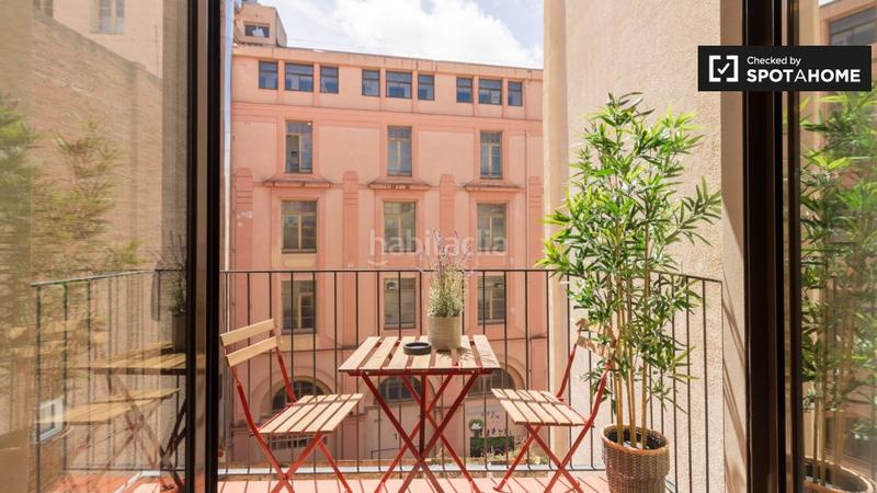 Foto 052fd237-70cb-42f1-b1d7-38655449ed2b. Miete etagenwohnung mit heizung in Raval Barcelona